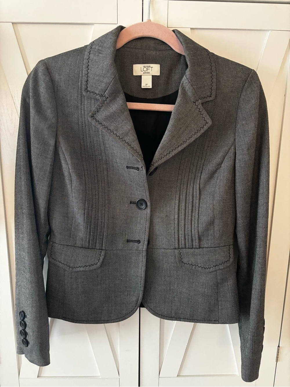 (Size 2P) Ann Taylor LOFT Blazer